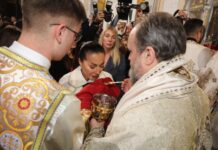 “Njena ispovest mi je veliki teret na leđima”: Duhovnik Cece Ražnatović otkrio da mu je rekla sve tajne, ovo je bio prelomni momenat kad se okrenula veri "Njena ispovest mi je veliki teret na leđima": Duhovnik Cece Ražnatović otkrio da mu je rekla sve tajne, ovo je bio prelomni momenat kad se okrenula veri