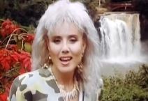 Ono što je Lepa Brena rekla o prvoj pevačici “Slatkog greha” sve šokiralo: Bila najomiljenija u Jugi, a život joj priredio nezamisliv obrt Ono što je Lepa Brena rekla o prvoj pevačici "Slatkog greha" sve šokiralo: Bila najomiljenija u Jugi, a život joj priredio nezamisliv obrt