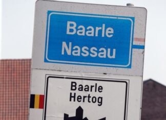 Ovaj grad u Evropi nalazi se u dve države: Turisti za 20 minuta pređu granicu 50 puta, stanovnici se kući tuširaju u jednoj zemlji, a u drugoj spavaju Ovaj grad u Evropi nalazi se u dve države: Turisti za 20 minuta pređu granicu 50 puta, stanovnici se kući tuširaju u jednoj zemlji, a u drugoj spavaju