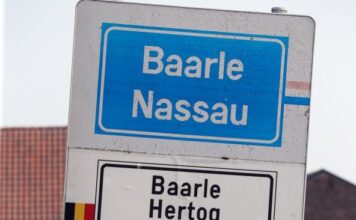 Ovaj grad u Evropi nalazi se u dve države: Turisti za 20 minuta pređu granicu 50 puta, stanovnici se kući tuširaju u jednoj zemlji, a u drugoj spavaju Ovaj grad u Evropi nalazi se u dve države: Turisti za 20 minuta pređu granicu 50 puta, stanovnici se kući tuširaju u jednoj zemlji, a u drugoj spavaju