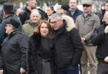 Ovoj ženi su Ceca i Arkan najviše verovali, a evo šta je sve morala da radi za njih, bila im na raspolaganju 24h: Ima život koji ostavlja bez teksta Ovoj ženi su Ceca i Arkan najviše verovali, a evo šta je sve morala da radi za njih, bila im na raspolaganju 24h: Ima život koji ostavlja bez teksta