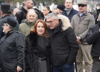 Ovoj ženi su Ceca i Arkan najviše verovali, a evo šta je sve morala da radi za njih, bila im na raspolaganju 24h: Ima život koji ostavlja bez teksta Ovoj ženi su Ceca i Arkan najviše verovali, a evo šta je sve morala da radi za njih, bila im na raspolaganju 24h: Ima život koji ostavlja bez teksta