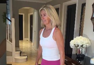 Petra je u 57. smršala 14 kilograma u menopauzi: 3 najobičnije namirnice su promenile njen život Petra je u 57. smršala 14 kilograma u menopauzi: 3 najobičnije namirnice su promenile njen život