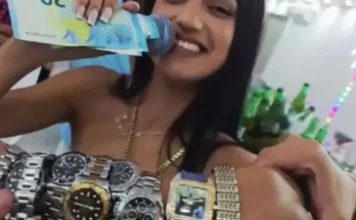 Pjevačica Natalija Toskić napravila “lom” na proslavi: Gosti je kitili novčanicama i satovima Pjevačica Natalija Toskić napravila “lom” na proslavi: Gosti je kitili novčanicama i satovima