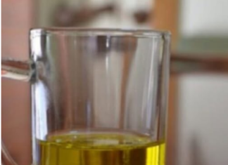 POMIJEŠAJTE MASLINOVO ULJE I SO: Bolove nećete osjetiti narednih nekoliko godina POMIJEŠAJTE MASLINOVO ULJE I SO: Bolove nećete osjetiti narednih nekoliko godina