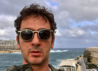 Poznati srbijanski DJ preminuo u stravičnoj nesreći Poznati srbijanski DJ preminuo u stravičnoj nesreći