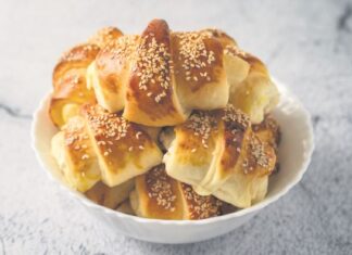 Recept za najednostavnije domaće kiflice: Unutra mekane, spolja hrskave i savršene za svaku priliku Recept za najednostavnije domaće kiflice: Unutra mekane, spolja hrskave i savršene za svaku priliku