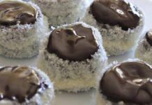 Ruske šubare ili ruske kape: Kolač koji se naprosto obožava, a baš se lako pravi Ruske šubare ili ruske kape: Kolač koji se naprosto obožava, a baš se lako pravi