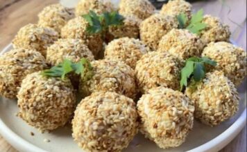 SLANE KUGLICE OD SAMO 4 SASTOJKA — savršeno slavsko predjelo za svečanu trpezu i goste SLANE KUGLICE OD SAMO 4 SASTOJKA — savršeno slavsko predjelo za svečanu trpezu i goste