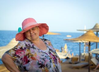 Smučilo mi se da budem dežurna čistačica svoje porodice: U 68-oj sam napustila i decu i muža, sad živim kao carica Smučilo mi se da budem dežurna čistačica svoje porodice: U 68-oj sam napustila i decu i muža, sad živim kao carica