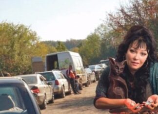 Šok: Kod Leskovca se pojavila nova Baba Vanga- Veliki broj ljudi danima ceka da vide “vidovitu Marinu” i da ih ona lijeci! Šok: Kod Leskovca se pojavila nova Baba Vanga- Veliki broj ljudi danima ceka da vide “vidovitu Marinu” i da ih ona lijeci!