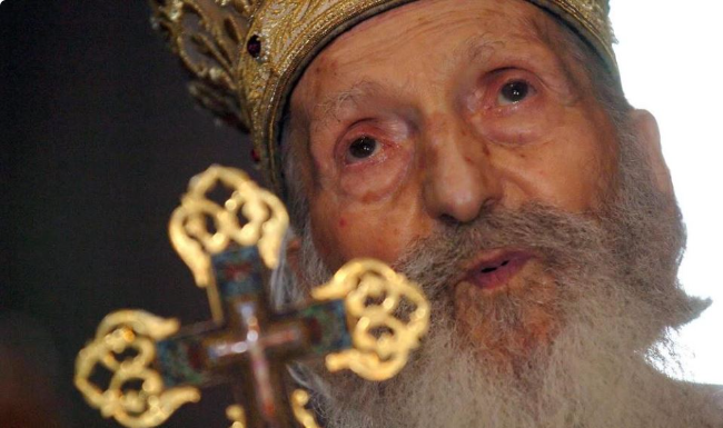 Srbi na Aranđelovdan nesvesno prave veliku grešku misleći da tako poštuju važan običaj: Patrijarh Pavle objasnio šta je jedino ispravno Srbi na Aranđelovdan nesvesno prave veliku grešku misleći da tako poštuju važan običaj: Patrijarh Pavle objasnio šta je jedino ispravno