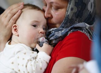 Šta na Aranđelovdan svaka žena koja ima decu treba da uradi u ponoć da bi im deca bila srećna Šta na Aranđelovdan svaka žena koja ima decu treba da uradi u ponoć da bi im deca bila srećna