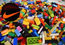 Stižu patike za fanove LEGO kockica i to još u kombinaciji sa Nike-om, izgledaju kao da su nacrtane Stižu patike za fanove LEGO kockica i to još u kombinaciji sa Nike-om, izgledaju kao da su nacrtane