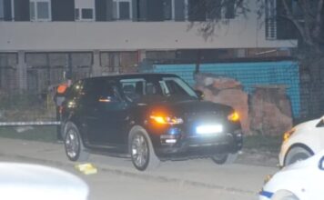 Teodora (30) je ubijena greškom, sumnja se da meta bio sadašnji dečko pjevačice Edite Aradinović Teodora (30) je ubijena greškom, sumnja se da meta bio sadašnji dečko pjevačice Edite Aradinović