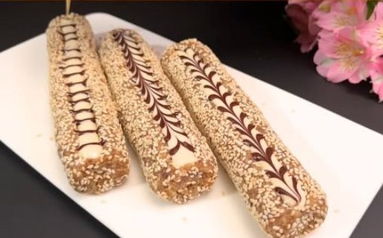 UKUSNI I ZDRAVI ZALOGAJČIĆI U 5 MINUTA OD ORAHA I DATULA! UKUSNI I ZDRAVI ZALOGAJČIĆI U 5 MINUTA OD ORAHA I DATULA!