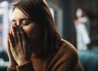 “Uradila sam DNK test da vidim ko su mi preci i otkrila šokantnu tajnu mog oca: Kleo me da ne kažem majci, a kad sam joj ipak rekla, nastao je haos” "Uradila sam DNK test da vidim ko su mi preci i otkrila šokantnu tajnu mog oca: Kleo me da ne kažem majci, a kad sam joj ipak rekla, nastao je haos"