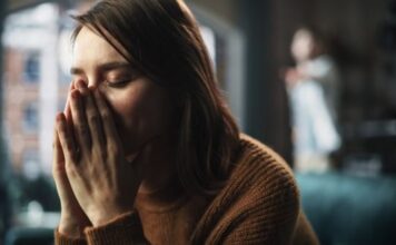 “Uradila sam DNK test da vidim ko su mi preci i otkrila šokantnu tajnu mog oca: Kleo me da ne kažem majci, a kad sam joj ipak rekla, nastao je haos” "Uradila sam DNK test da vidim ko su mi preci i otkrila šokantnu tajnu mog oca: Kleo me da ne kažem majci, a kad sam joj ipak rekla, nastao je haos"