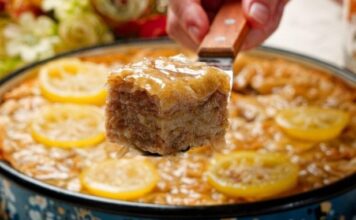 2 TRIKA ZA SAVRŠENU PITU–BAKLAVU S JABUKAMA sočno i ekonomično, idealno za brzu i ukusnu poslasticu. 2 TRIKA ZA SAVRŠENU PITU–BAKLAVU S JABUKAMA sočno i ekonomično, idealno za brzu i ukusnu poslasticu.