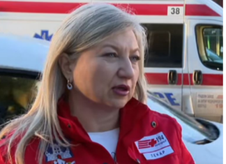 “Ako imate jak bol u grudima, najopasnije je popiti ovo”: Doktorka iz Hitne upozorava da osoba koja doživljava srčani udar neće moći da se tada reanimira “Ako imate jak bol u grudima, najopasnije je popiti ovo”: Doktorka iz Hitne upozorava da osoba koja doživljava srčani udar neće moći da se tada reanimira