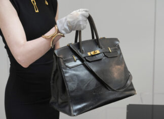 Birkin za istoriju: Torba Džejn Birkin prodata za neverovatnih 2,3 miliona dolara Birkin za istoriju: Torba Džejn Birkin prodata za neverovatnih 2,3 miliona dolara