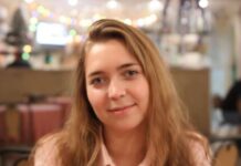 Bosanka zatekla muža sa drugom, pa otišla pravo u opštinu da se razvede: Molio ju je na kolenima pred svima, a ono što mu je rekla treba da pročita svaka žena Bosanka zatekla muža sa drugom, pa otišla pravo u opštinu da se razvede: Molio ju je na kolenima pred svima, a ono što mu je rekla treba da pročita svaka žena