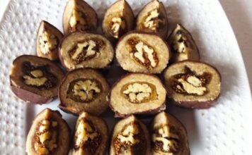 Brzi starinski recept za kolač bez pečenja idealan za praznike: Svekrvino oko – nećete ni videti kad nestane sa tanjira Brzi starinski recept za kolač bez pečenja idealan za praznike: Svekrvino oko - nećete ni videti kad nestane sa tanjira