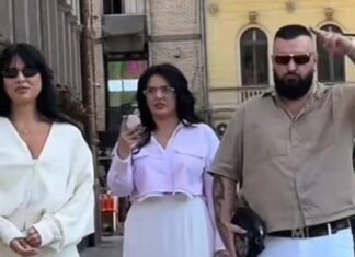 Buba Corelli poveo obje djevojke na koncert, publika u šoku Buba Corelli poveo obje djevojke na koncert, publika u šoku