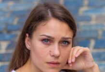 “Dvije šarmantne dame boravile su u našem hotelu mjesec dana…” “Dvije šarmantne dame boravile su u našem hotelu mjesec dana…”