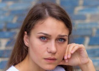 “Dvije šarmantne dame boravile su u našem hotelu mjesec dana…” “Dvije šarmantne dame boravile su u našem hotelu mjesec dana…”