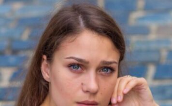 “Dvije šarmantne dame boravile su u našem hotelu mjesec dana…” “Dvije šarmantne dame boravile su u našem hotelu mjesec dana…”