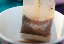 Genijalan TRIK iskusne sobarice STVARNO DELUJE: Ubacite kesicu čaja u WC ŠOLJU i dobićete rezultat kojem se niste nadali Genijalan TRIK iskusne sobarice STVARNO DELUJE: Ubacite kesicu čaja u WC ŠOLJU i dobićete rezultat kojem se niste nadali