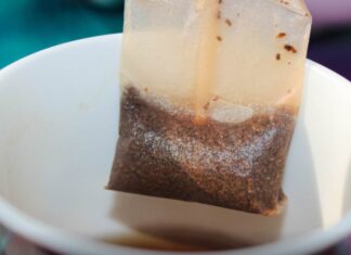 Genijalan TRIK iskusne sobarice STVARNO DELUJE: Ubacite kesicu čaja u WC ŠOLJU i dobićete rezultat kojem se niste nadali Genijalan TRIK iskusne sobarice STVARNO DELUJE: Ubacite kesicu čaja u WC ŠOLJU i dobićete rezultat kojem se niste nadali