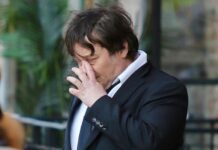 Imao sam 15 godina, a ona 28 kada smo otpočeli romansu, niko mi nije rekao da je to loše za mene: Uništila mi je život na samom početku Imao sam 15 godina, a ona 28 kada smo otpočeli romansu, niko mi nije rekao da je to loše za mene: Uništila mi je život na samom početku