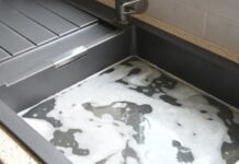 Ja sam VODOINSTALATER sa 50 godina iskustva i ovo je NAJBOLJI TRIK ZA OTPUŠAVANJE SUDOPERE Ja sam VODOINSTALATER sa 50 godina iskustva i ovo je NAJBOLJI TRIK ZA OTPUŠAVANJE SUDOPERE