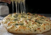 Jeftin recept za vrlo ukusan pizza-hljeb… Otkako sam naučila ovu metodu, pečem ga svaki dan… Jeftin recept za vrlo ukusan pizza-hljeb… Otkako sam naučila ovu metodu, pečem ga svaki dan…