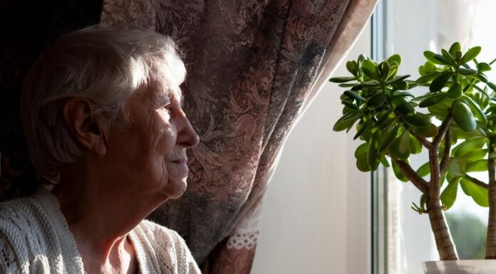 Kako izbeći siromaštvo do 70. godine: Ovako ćete dočekati starost u miru i bez brige Kako izbeći siromaštvo do 70. godine: Ovako ćete dočekati starost u miru i bez brige