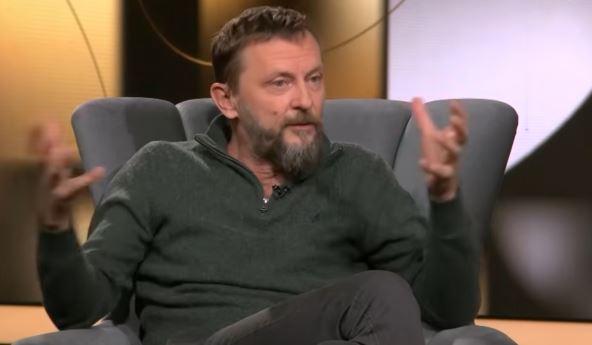 Kako je Jovo Maksić proveo 12 dana u koloni bežeći iz Krajine: “U tom momentu ja mislim da me sutra neće biti, to je kraj sveta” Kako je Jovo Maksić proveo 12 dana u koloni bežeći iz Krajine: "U tom momentu ja mislim da me sutra neće biti, to je kraj sveta"