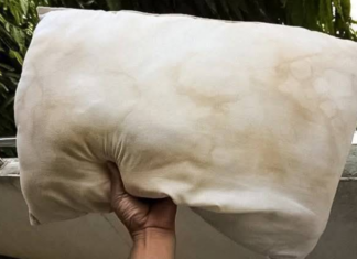 Kako ukloniti fleke 0d znoja sa jastuka: Svako treba da zna 0va TRI trika i zaboravi na uporne žute mrlje Kako ukloniti fleke 0d znoja sa jastuka: Svako treba da zna 0va TRI trika i zaboravi na uporne žute mrlje