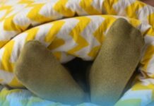 Ko ne smije da spava u čarapama Ako imate ovu dijagnozu, nemojte to raditi Ko ne smije da spava u čarapama Ako imate ovu dijagnozu, nemojte to raditi