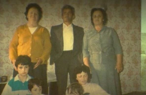 Kome je posvećena pesma Marama plava iz serije Tvrđava: Autor serije otkrio potresne detalje koji lome i najtvrđa srca Kome je posvećena pesma Marama plava iz serije Tvrđava: Autor serije otkrio potresne detalje koji lome i najtvrđa srca