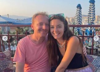 Lara se udala za 20 godina starijeg iz “osvete” roditeljima: Kako je porodična trauma zauvek obeležila njen život Lara se udala za 20 godina starijeg iz "osvete" roditeljima: Kako je porodična trauma zauvek obeležila njen život