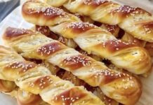 LISNATI STAPČIĆI OD KVAŠNOG TIJESTA – odlični, mekani, lisnati i preukusni 🍞✨