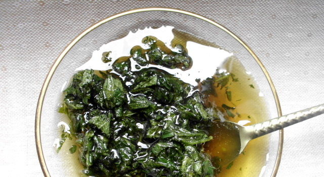 MED I KOPRIVA: Samo 2 kašike dnevno! Leči anemiju, migrenu, žuč, jetru, poremećaj sna – (RECEPT) MED I KOPRIVA: Samo 2 kašike dnevno! Leči anemiju, migrenu, žuč, jetru, poremećaj sna – (RECEPT)