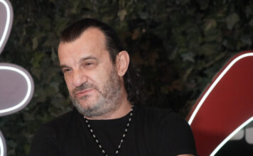 Menadžer Ace Lukasa Miloradu Dodiku: Ništa nemamo, za razliku od tebe, sa Naserom Orićem Menadžer Ace Lukasa Miloradu Dodiku: Ništa nemamo, za razliku od tebe, sa Naserom Orićem