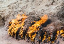 Na ovoj planini vatra gori godinama unazad bez prestanka: Kiša, sneg ni vetrovi joj ne mogu ništa Na ovoj planini vatra gori godinama unazad bez prestanka: Kiša, sneg ni vetrovi joj ne mogu ništa