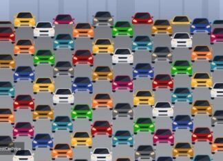 Na slici je samo jedan automobil različit: Imate 45 sekundi da pronađete auto bez retrovizora Na slici je samo jedan automobil različit: Imate 45 sekundi da pronađete auto bez retrovizora