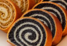 Najbrža štrudla ikada: Nema čekanja peče se odmah – Štrudla sa makom i orasima Najbrža štrudla ikada: Nema čekanja peče se odmah – Štrudla sa makom i orasima