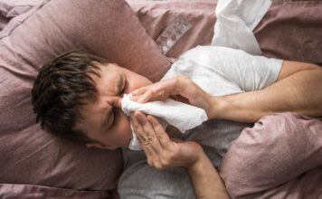 Ni čaj ni ceđena: Ovo je najbolje piće koje možete da popijete kad ste bolesni, prema lekarima Ni čaj ni ceđena: Ovo je najbolje piće koje možete da popijete kad ste bolesni, prema lekarima