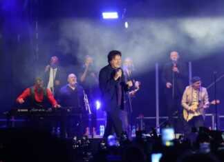 Ogroman interes: Zdravko Čolić zakazao i treći koncert u Zetri Ogroman interes: Zdravko Čolić zakazao i treći koncert u Zetri